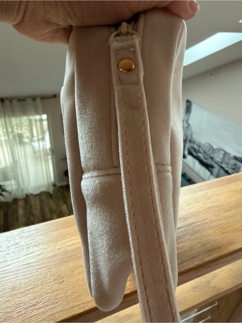 Valentino velour Pink VLogo Cosmetic Pouch - Picture 3 of 4